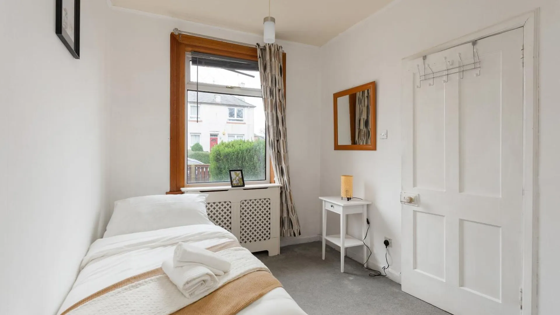 Stunning 2 Bed Apartment Free Parking Edinburgh 0*,  United Kingdom